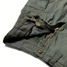 画像2: Rothco Vintage Paratrooper Cargo Shorts - Olive (2)