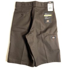 画像1: Dickies 13" Loose Fit Multi-Use Pocket Work Shorts Dark Brown / ディッキーズ 13インチ ルーズフィット マルチユーズ ポケット ワーク ショーツ ダーク ブラウン (1)