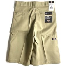 画像1: Dickies 13" Loose Fit Multi-Use Pocket Work Shorts - Khaki (1)