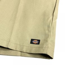 画像6: Dickies 13" Loose Fit Multi-Use Pocket Work Shorts - Khaki (6)