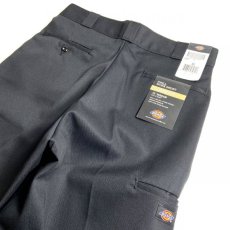 画像4: Dickies 13" Loose Fit Multi-Use Pocket Work Shorts - Black (4)