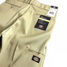 画像5: Dickies 13" Loose Fit Multi-Use Pocket Work Shorts Khaki / ディッキーズ 13インチ ルーズフィット マルチユーズ ポケット ワーク ショーツ カーキ (5)