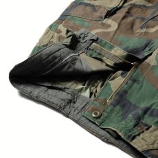 画像2: Rothco Vintage Paratrooper Cargo Shorts - Woodland Camo (2)