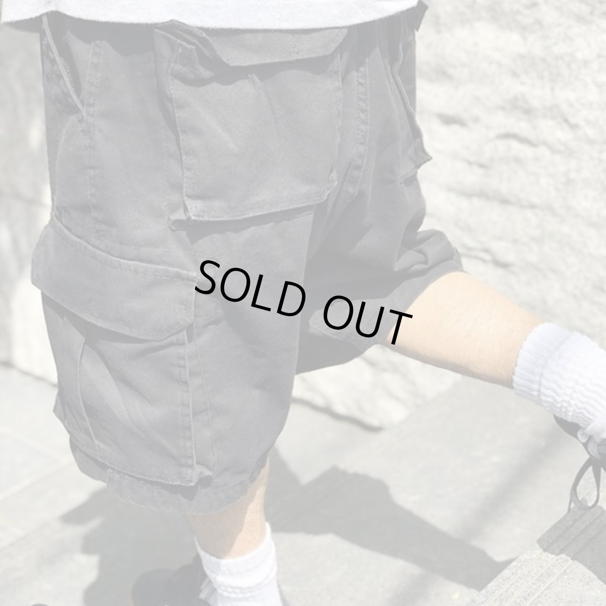 画像2: Rothco Vintage Paratrooper Cargo Shorts - Black (2)