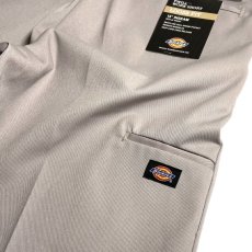 画像3: Dickies 13" Loose Fit Multi-Use Pocket Work Shorts - Silver (3)