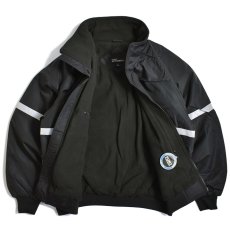 画像2: Port Authority Challenger Jacket with Reflective Taping Black / ポートオーソリティ チャレンジャー ジャケット リフレクティブテーピング ブラック (2)