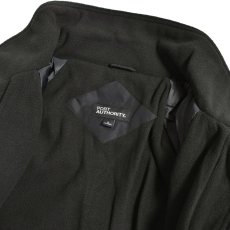 画像3: Port Authority Challenger Jacket with Reflective Taping Black / ポートオーソリティ チャレンジャー ジャケット リフレクティブテーピング ブラック (3)