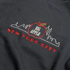 画像3: New York Big Apple Embroidered Sweatshirts Black / ニューヨーク スーベニア クルーネック スウェット ブラック (3)