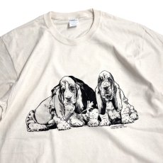 画像3: Coming & Going Designs Basset Hound Puppies T-Shirts Natural / カミングアンドゴーイングデザイン バセットハウンズ パピーズ Tシャツ ナチュラル (3)