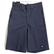 画像2: Dickies 13" Loose Fit Multi-Use Pocket Work Shorts - Diesel Gray (2)