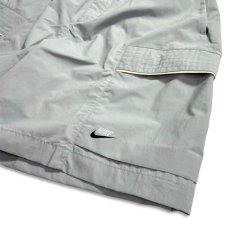 画像8: Nike Sportswear Essentials Woven Utility Shorts Grey / ナイキスポーツウェア エッセンシャル ウーブン ユーティリティ ショーツ グレー (8)