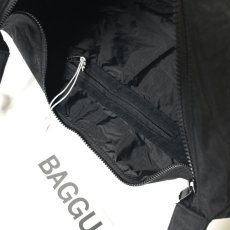 画像4: BAGGU Large Nylon Crescent Bag - Black (4)