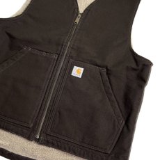 画像5: Carhartt USA Relaxed Fit Washed Duck Sherpa-Lined Vest - Dark Brown (5)