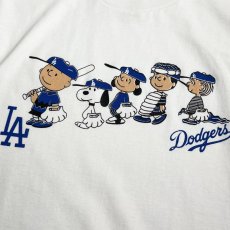 画像2: Snoopy LA Dodgers S/S T-Shirts White (2)