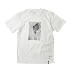 画像1: Girl Skateboards Spike Photo Bjork T-Shirts White (1)