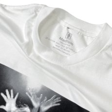 画像3: Girl Skateboards Spike Photo Karen O T-Shirts White (3)