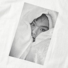 画像2: Girl Skateboards Spike Photo Bjork T-Shirts White (2)