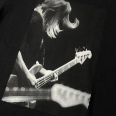 画像2: Girl Skateboards Spike Photo Kim Gordon T-Shirts Black (2)