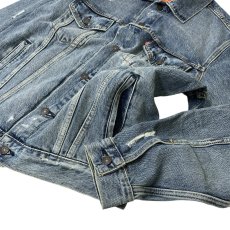 画像5: Levi's Vintage Relaxed Fit Trucker Jacket - Medium Indigo (5)