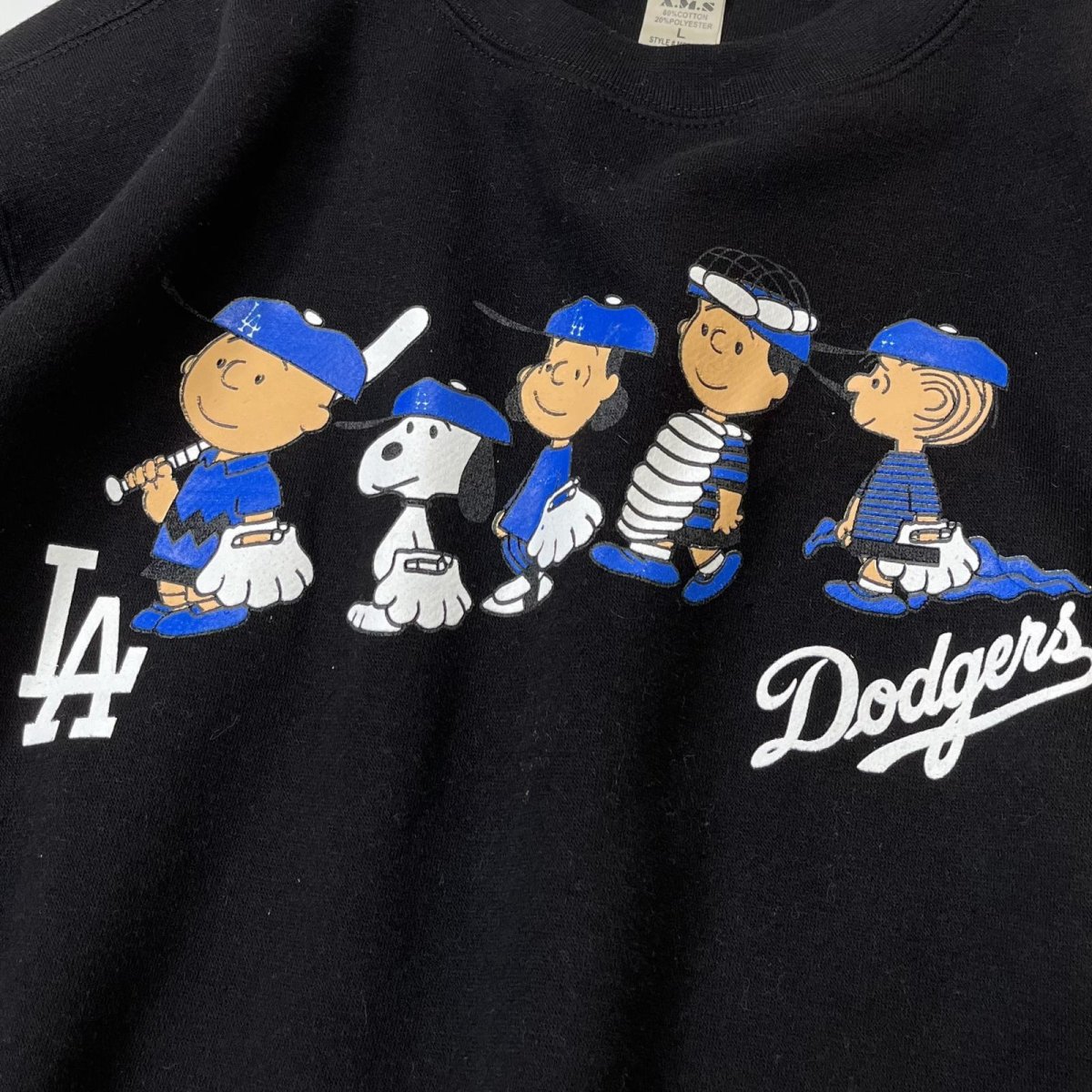 画像2: Snoopy LA Dodgers Crewneck Sweatshirts - Black (2)
