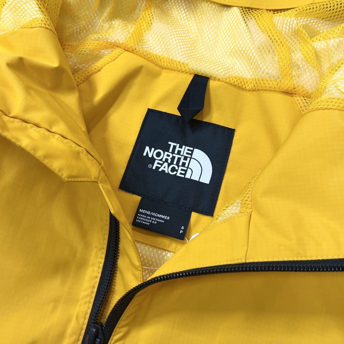 画像4: The North Face USA Build Up Jacket Summit Gold (4)
