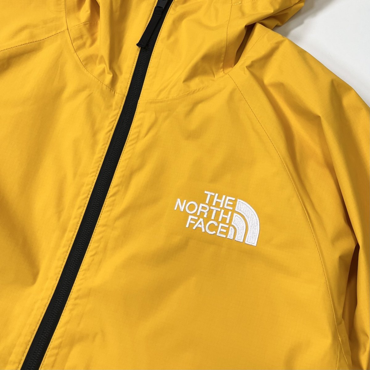 画像3: The North Face USA Build Up Jacket Summit Gold (3)