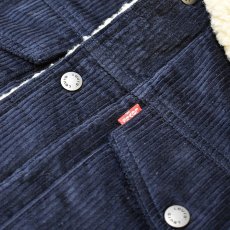 画像4: Levi's Corduroy Sherpa Lined Trucker Jacket - Navy (4)
