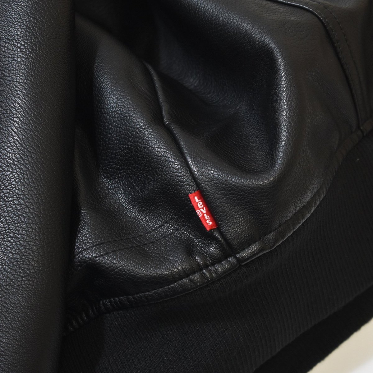 画像10: Levi's Leather Bomber Jacket - Black (10)