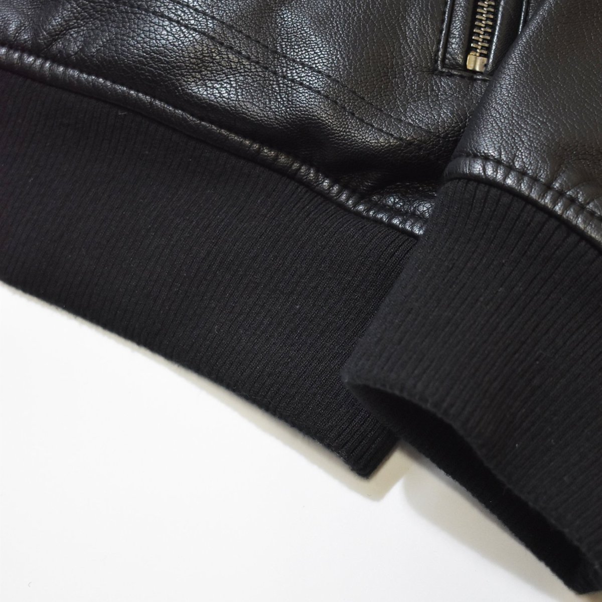 画像9: Levi's Leather Bomber Jacket - Black (9)
