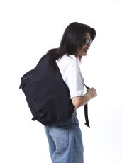 画像8: Packing Light Light Nylon Oxford Messenger Bag - Black (8)