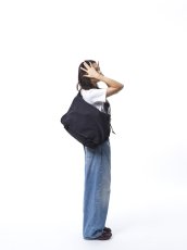 画像7: Packing Light Light Nylon Oxford Messenger Bag - Black (7)