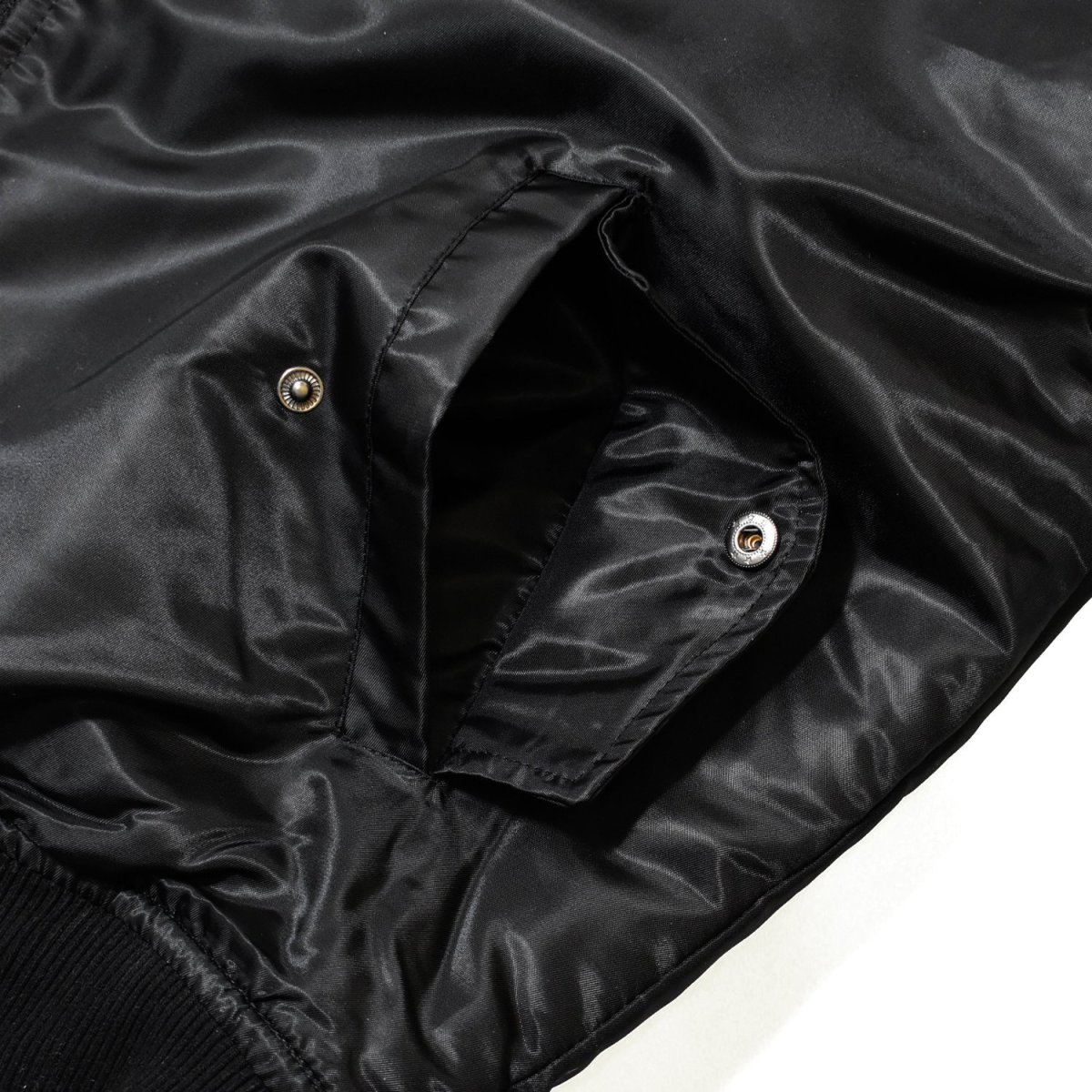 画像5: Shaka Wear Nylon Bomber Jacket - Black (5)