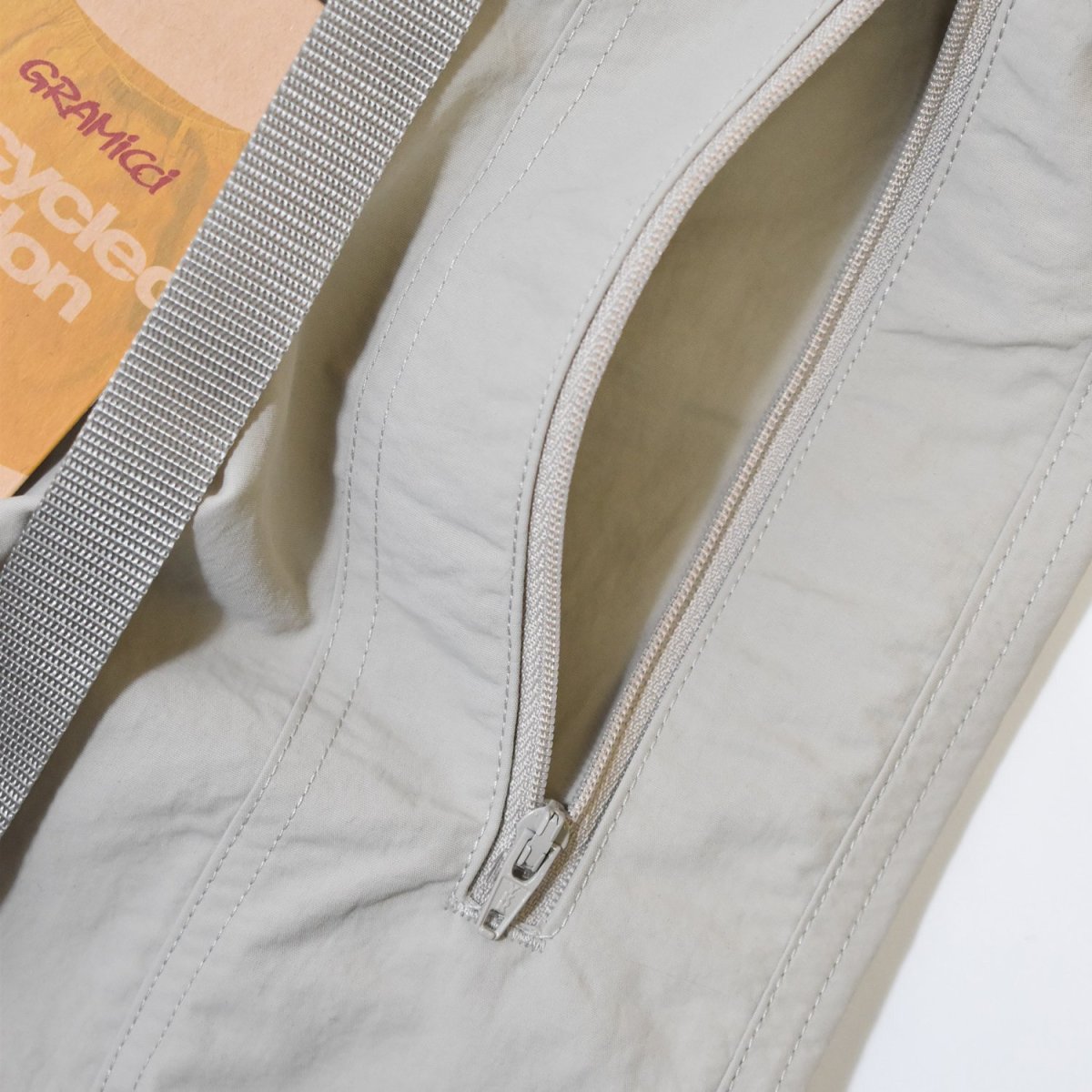 画像7: GRAMICCI Nylon Runners Pants - Dune (7)
