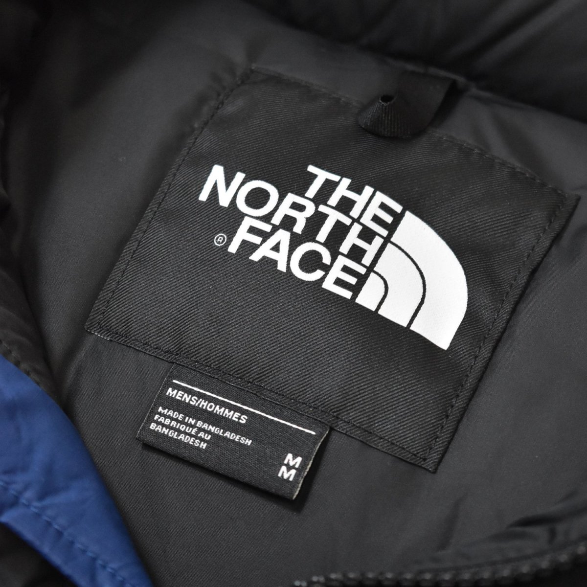 画像4: The North Face USA 1996 Retro Nuptse Jacket - Estate BluexBlack (4)
