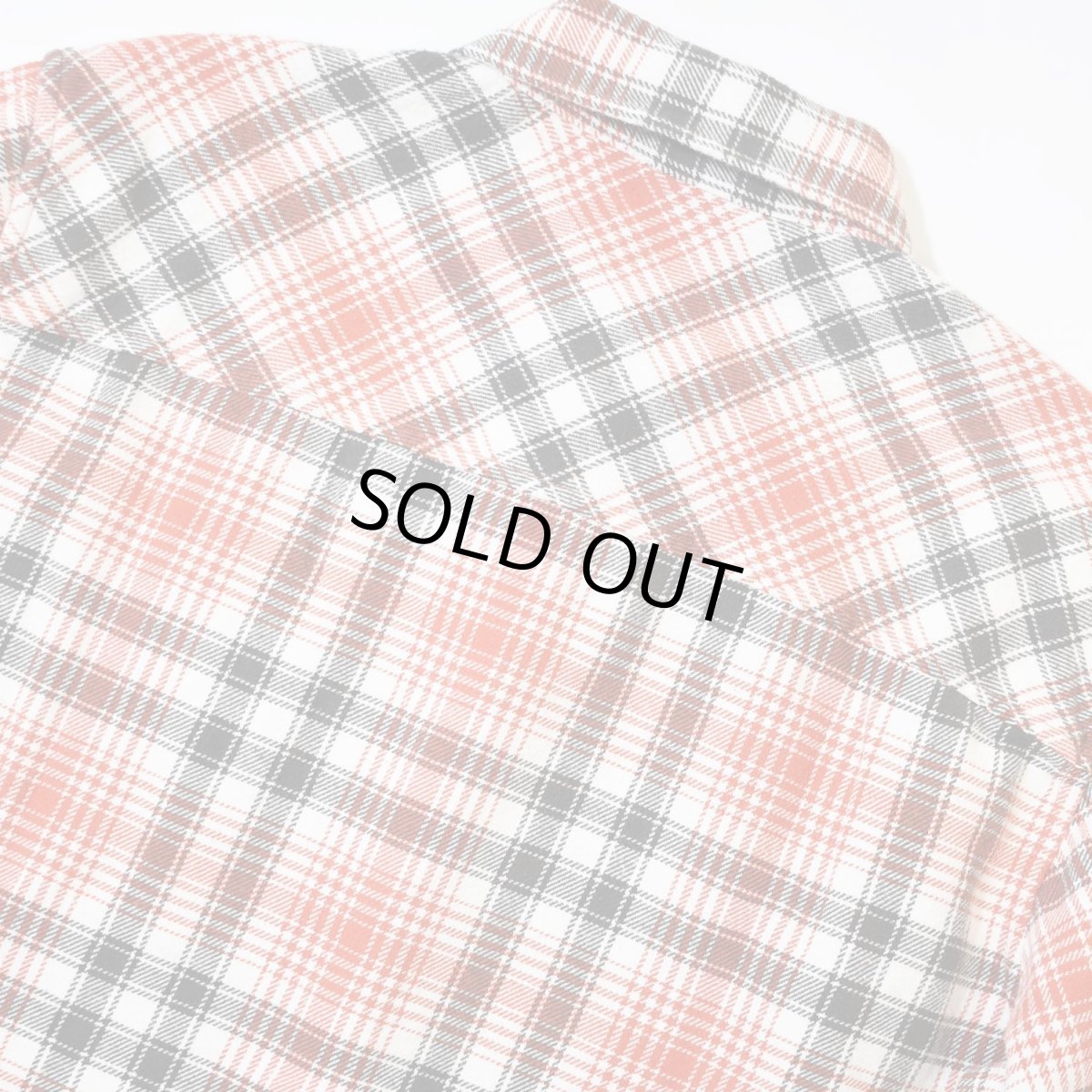 画像3: BDG Cropped Plaid Flannel Shirt - Light Red (3)