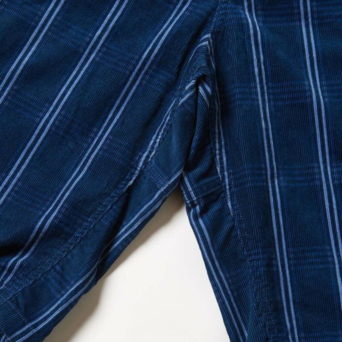 画像3: GRAMICCI Corduroy Swell Shorts - Navy Check (3)