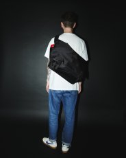 画像12: Packing Rip Stop Messenger Bag - Black (12)