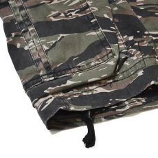 画像5: Rothco Vintage Utility Cargo Shorts - Tiger Stripe Camo (5)