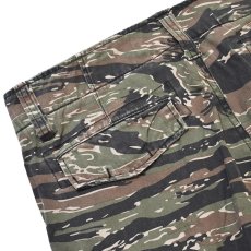 画像3: Rothco Vintage Utility Cargo Shorts - Tiger Stripe Camo (3)