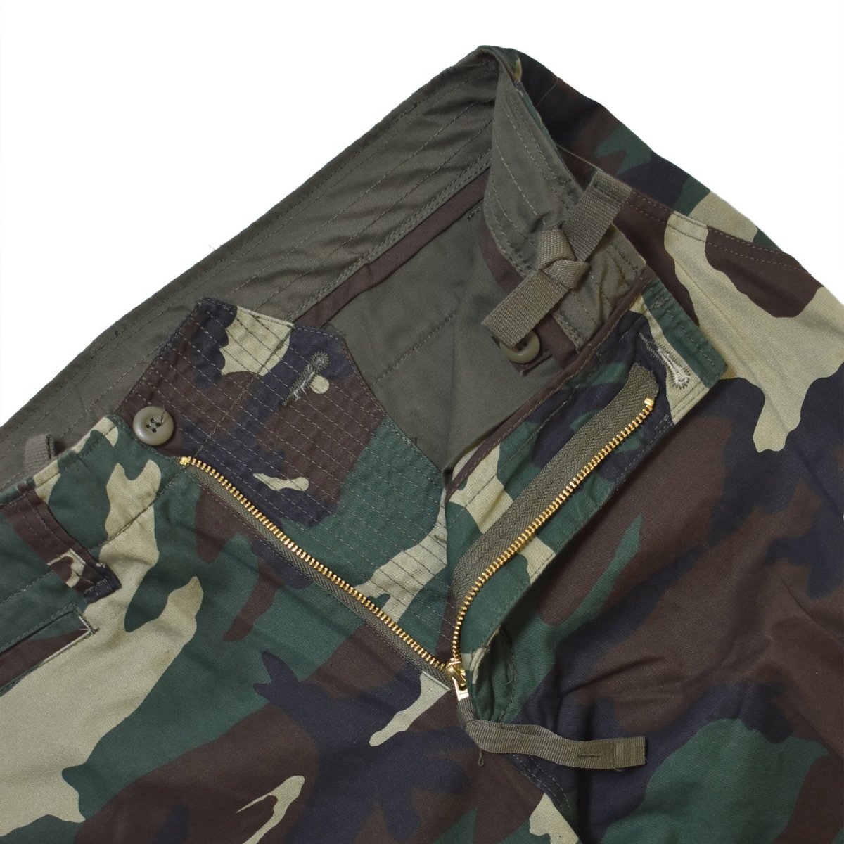 画像4: Rothco Vintage Utility Cargo Shorts - Woodland Camo (4)