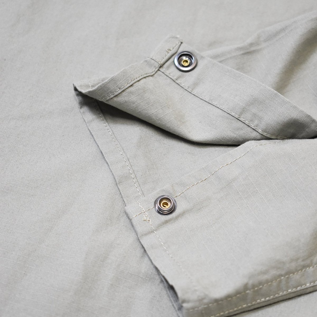 画像4: Calvin Klein L/S Relaxed Fit Ripstop Shirts - Khaki (4)