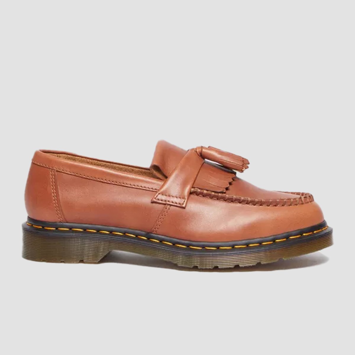 画像1: Dr.Martens Adrian Carrara Leather Tassel Loafers - Saddle Tan (1)