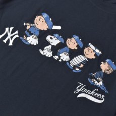 画像2: Snoopy NY Yankees S/S T-Shirts - Navy (2)