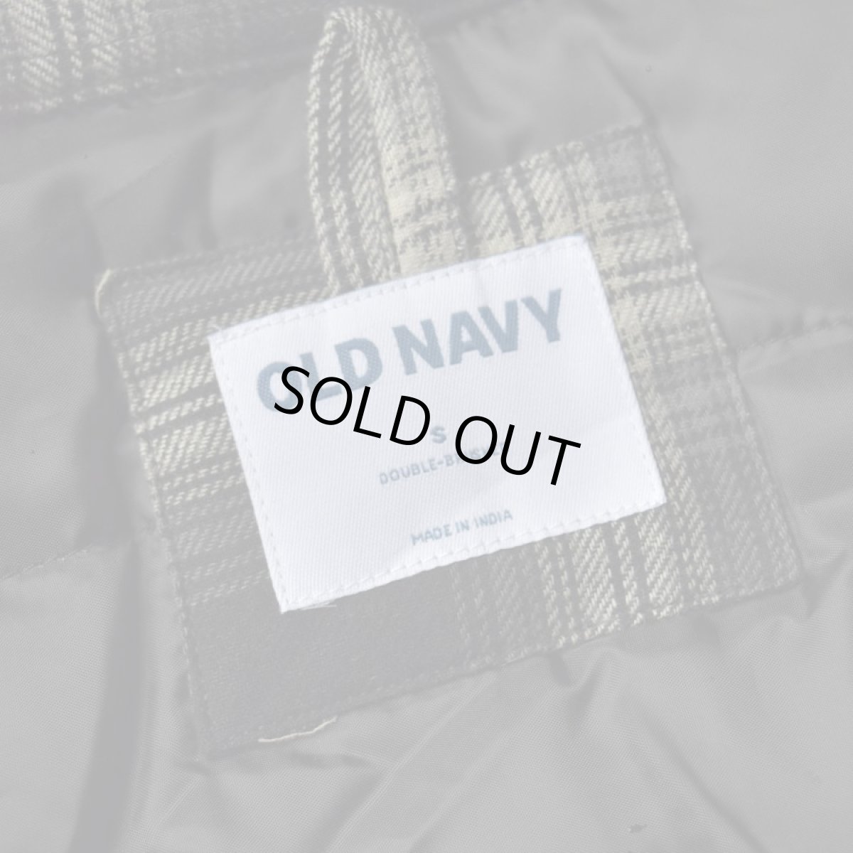 画像4: Old Navy Insulated Cropped Flannel Shacket - Black Plaid (4)