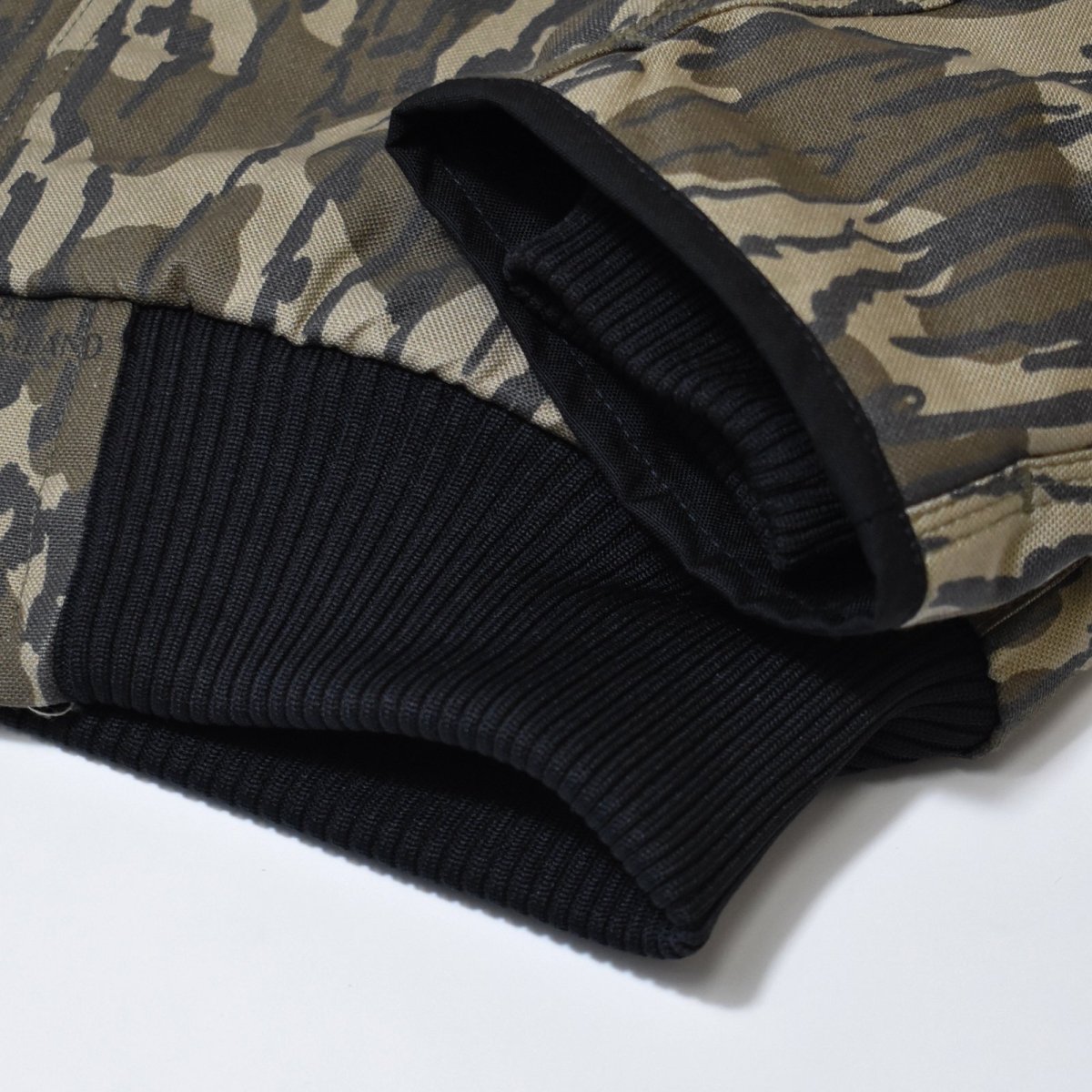 画像5: Carhartt USA Rugged Flex® Duck Loose Fit Insulated Camo Active Jacket - Mossy Oak Bottomland (5)