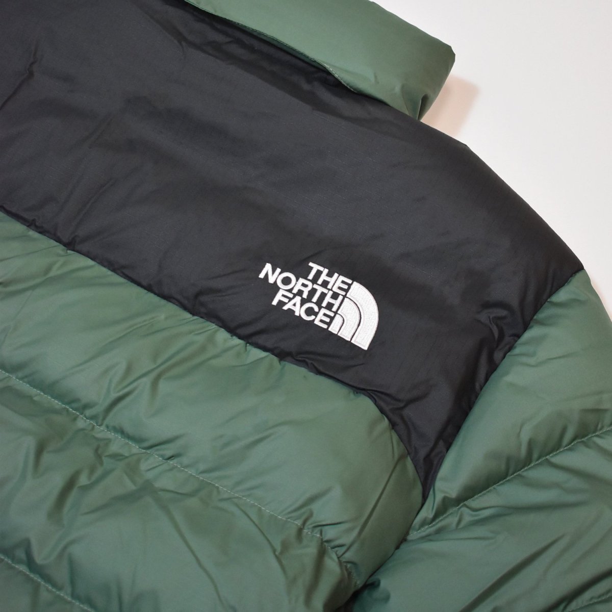 画像4: The North Face USA Limbara Insulated Jacket - Duck Green (4)