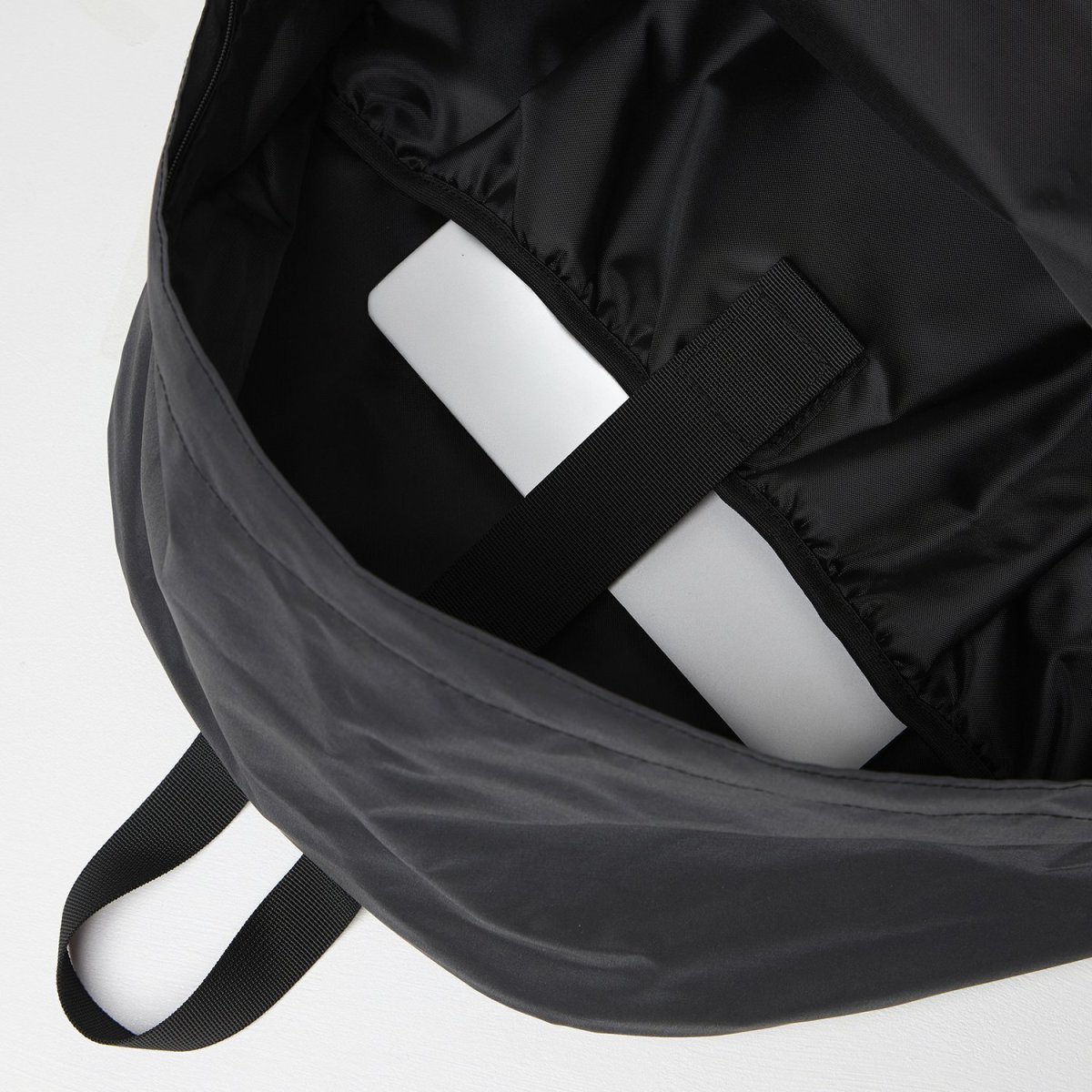 画像7: Packing Reflective Backpack - Black (7)