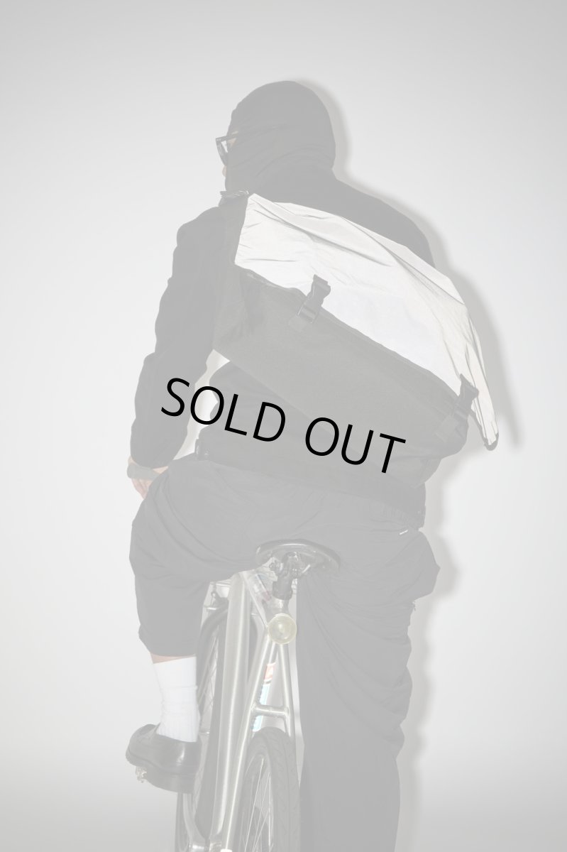 画像11: PACKING Reflective Messenger Bag - Black (11)