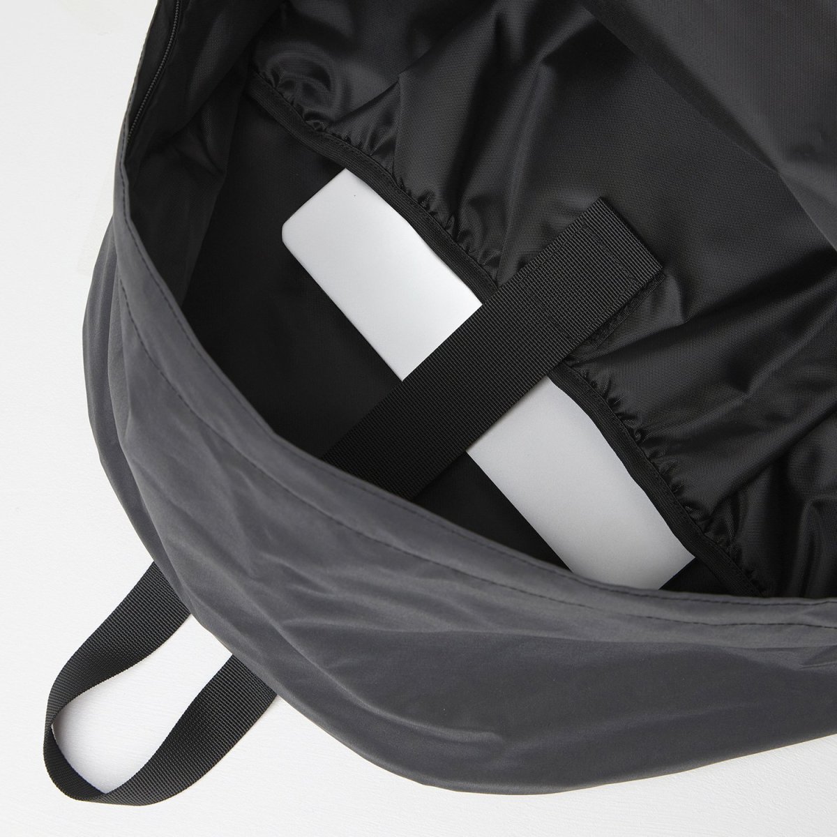 画像7: PACKING Reflective Backpack - Black (7)