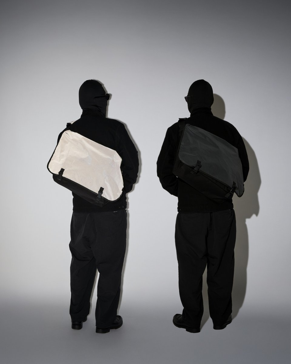 画像9: PACKING Reflective Messenger Bag - Black (9)